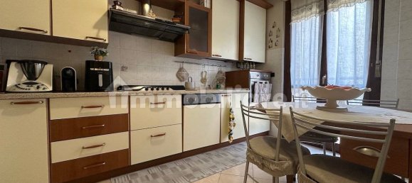 2 Schlafzimmer Wohnung in Limbiate, Italy, Nr. 316395 6