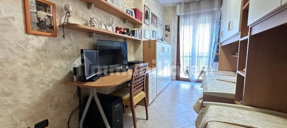 2 Schlafzimmer Wohnung in Limbiate, Italy, Nr. 316395 12