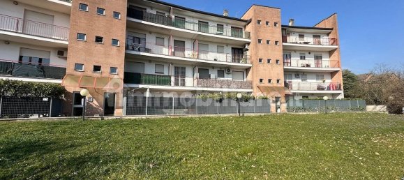 2 Schlafzimmer Wohnung in Limbiate, Italy, Nr. 316395 20