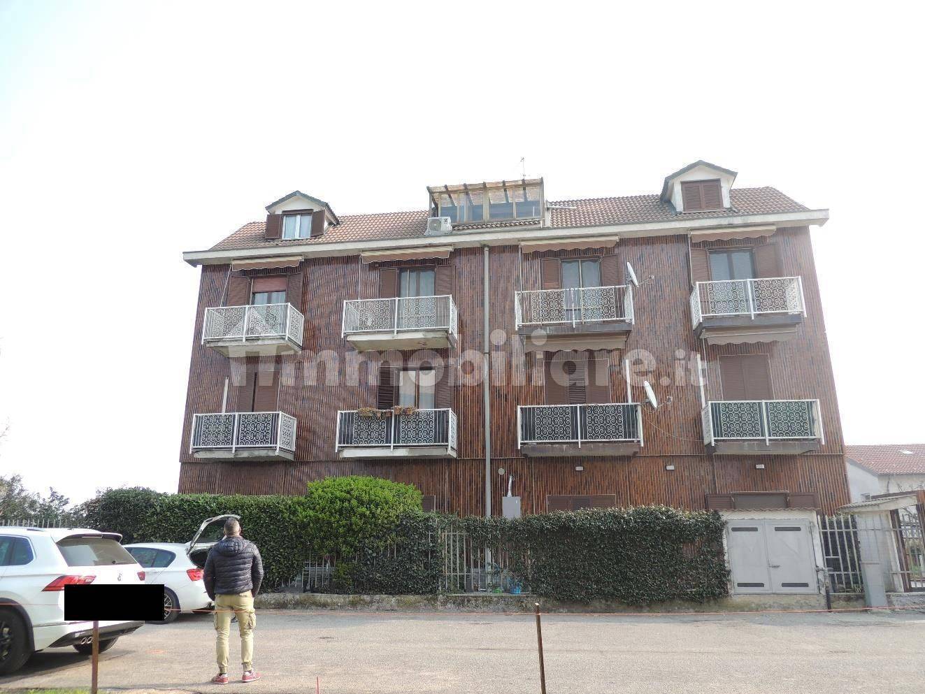 Apartamento de 3 dormitorios en Cisliano, Italy No. 276187