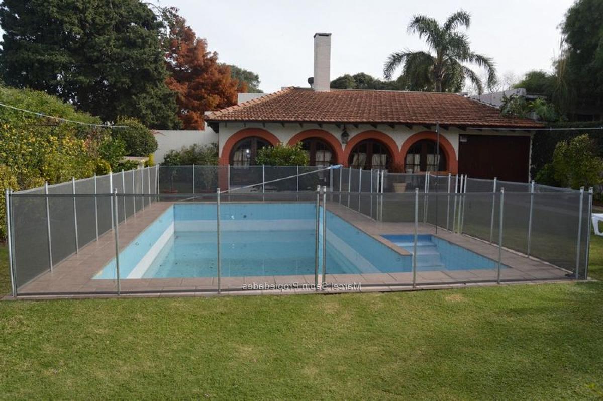 4 bedrooms House in Montevideo, Uruguay No. 7004