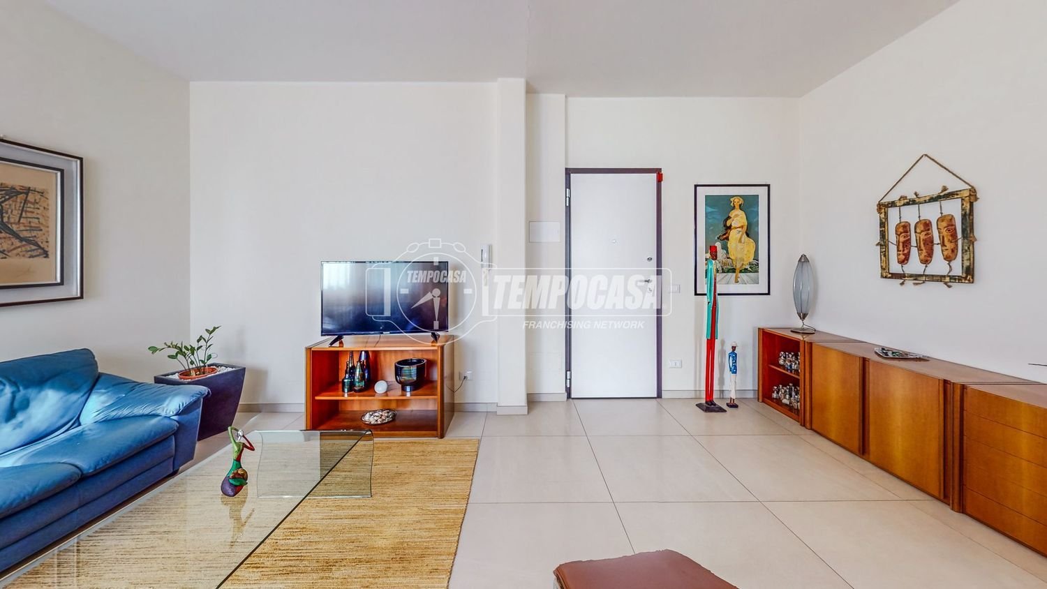 4 bedrooms Apartment in Modena, Italy No. 353656