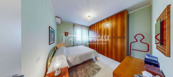4 bedrooms Apartment in Modena, Italy No. 353656 17
