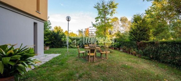 4 bedrooms Apartment in Modena, Italy No. 353656 26