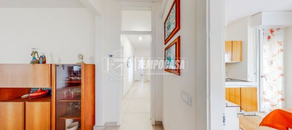 4 bedrooms Apartment in Modena, Italy No. 353656 10