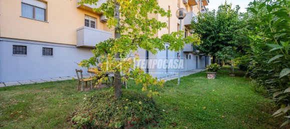 4 bedrooms Apartment in Modena, Italy No. 353656 30