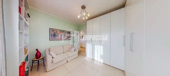 4 bedrooms Apartment in Modena, Italy No. 353656 18