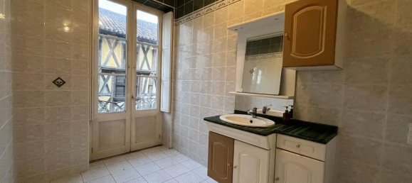 Замки и поместья с 4 спальнями в Сент-Фуа-ла-Гранд, Франция № 335689 7