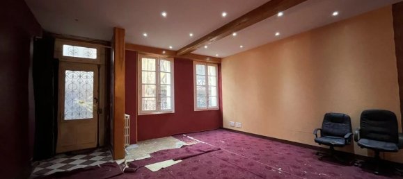 Замки и поместья с 4 спальнями в Сент-Фуа-ла-Гранд, Франция № 335689 2