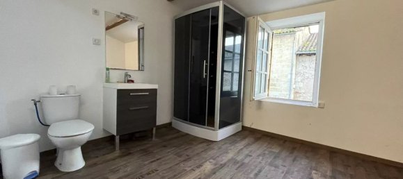 Замки и поместья с 4 спальнями в Сент-Фуа-ла-Гранд, Франция № 335689 16