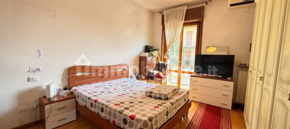 2 Schlafzimmer Wohnung in Piacenza, Italy, Nr. 345752 8