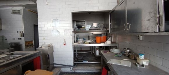 Коммерческая недвижимость 384м² в Оэйраш, Португалия № 113601 18