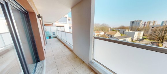 2 bedrooms Apartment in Noisy-le-Sec, France No. 138799 5