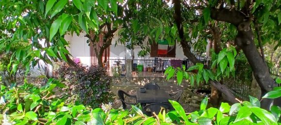 3 rooms House in Massa, Italy No. 261561 2