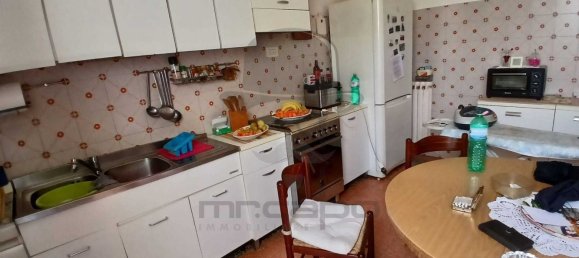 3 rooms House in Massa, Italy No. 261561 7