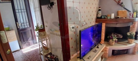 3 rooms House in Massa, Italy No. 261561 9