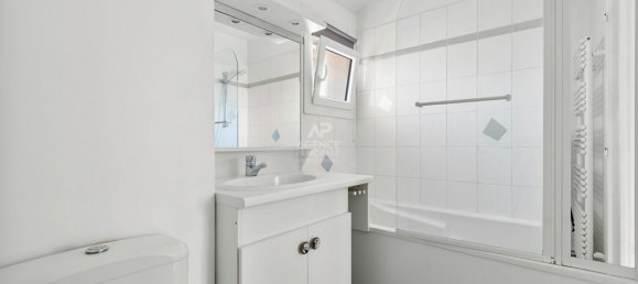 4 bedrooms House in Saint-Germain-en-Laye, France No. 351425 10