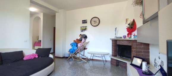 4 rooms Apartment in Perugia, Italy No. 309904 6