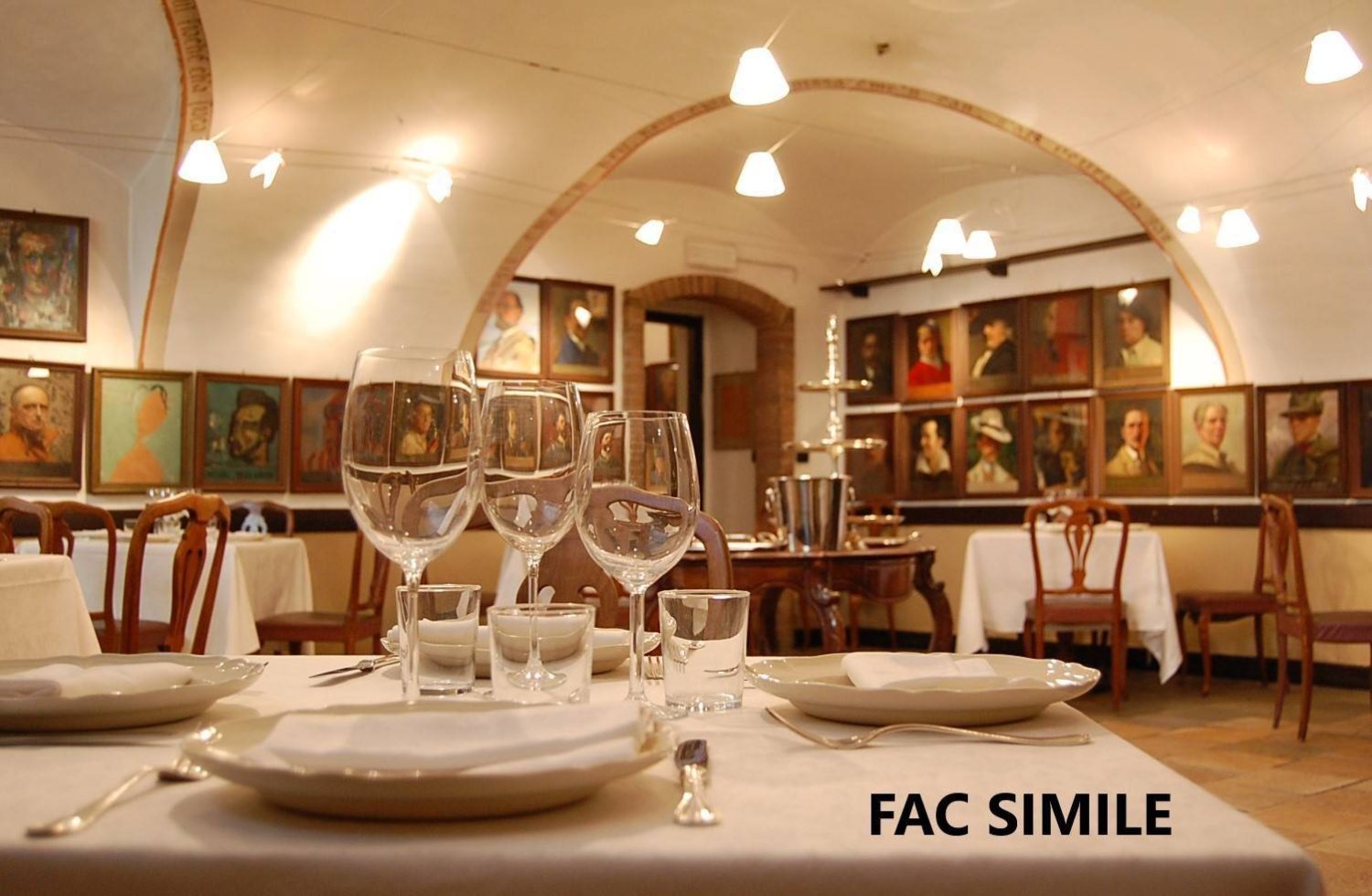 4غرفة عقار تجاري في Campi Bisenzio, Italy رقم 9828