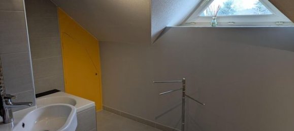 4 bedrooms House in Villeneuve-sur-Yonne, France No. 354439 15