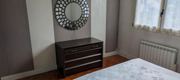 4 bedrooms House in Villeneuve-sur-Yonne, France No. 354439 12