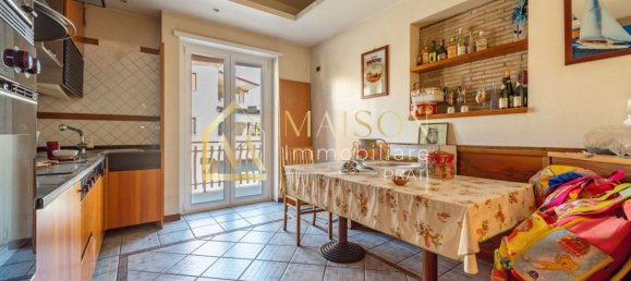 3 bedrooms Apartment in Rome, Italy No. 321097 9
