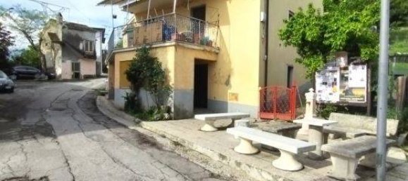 3 bedrooms Villa in Roccamontepiano, Italy No. 277314 7