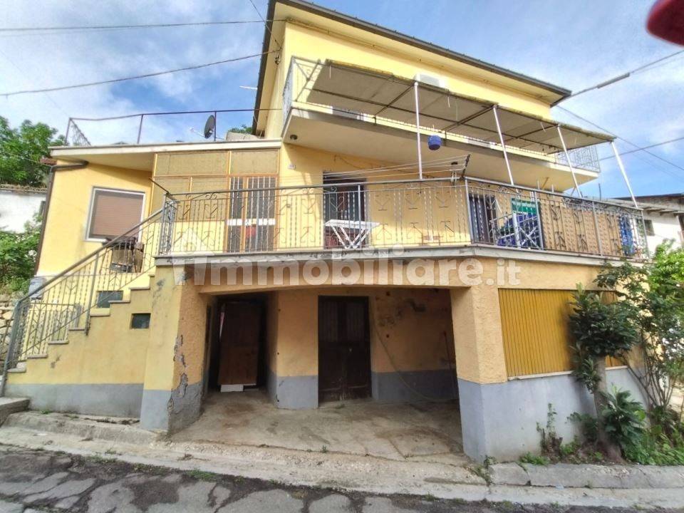 3 bedrooms Villa in Roccamontepiano, Italy No. 277314