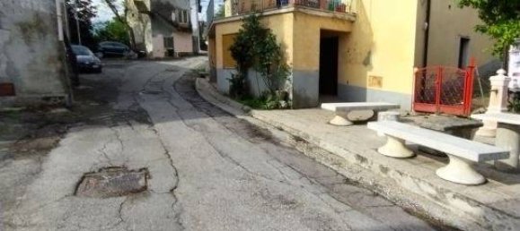 3 bedrooms Villa in Roccamontepiano, Italy No. 277314 9