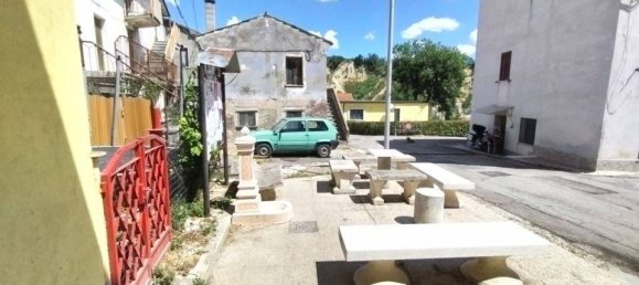 3 bedrooms Villa in Roccamontepiano, Italy No. 277314 14