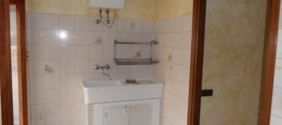 10-salle Appartement à Bagnasco, Italy No. 228243 5