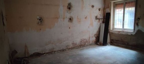 3 bedrooms Apartment in Messina, Italy No. 350468 4