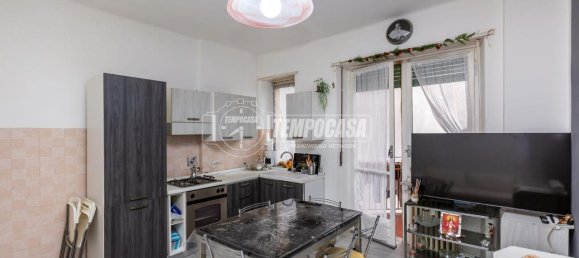Apartamento de 2 habitaciónes en Turin, Italy No. 31825 2