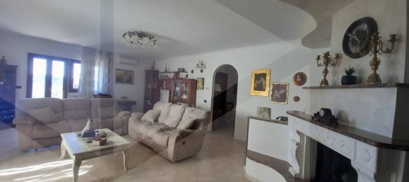 Вилла с 3 комнатами в Вико дель Гаргано, Италия № 25932 6