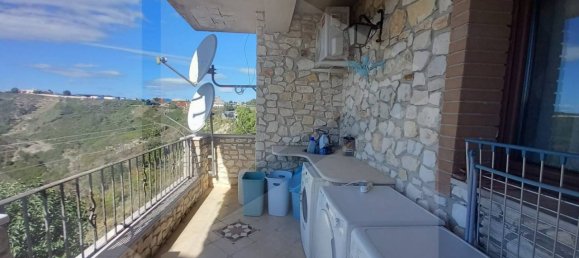 Вилла с 3 комнатами в Вико дель Гаргано, Италия № 25932 31