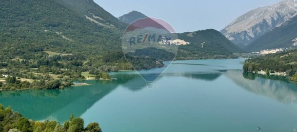 3 Schlafzimmer Wohnung in Barrea, Italy, Nr. 348160 39