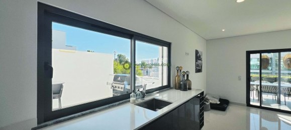 3 Schlafzimmer Haus in Quarteira, Portugal, Nr. 110350 42