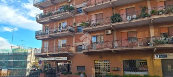 12m² Garage in Sessa Aurunca, Italy No. 159235 12