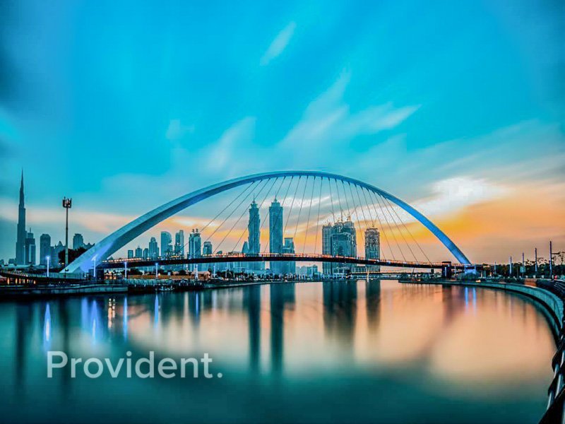 Apartamento de 1 dormitorio en Business Bay, UAE No. 4220