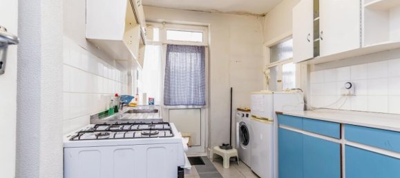 3 bedrooms House in Croydon, United Kingdom No. 8147 14