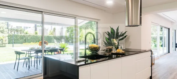 4 bedrooms House in Almada, Portugal No. 126590 2