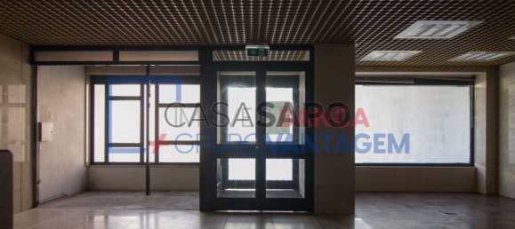 Gewerbliche Immobilie in Torres Vedras, Portugal 211m², Nr. 214914 3