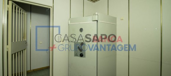 Gewerbliche Immobilie in Torres Vedras, Portugal 211m², Nr. 214914 2