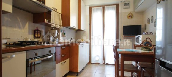 Apartamento de 2 dormitorios en Pioltello, Italy No. 74895 11