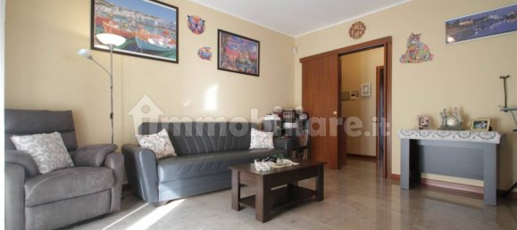 Apartamento de 2 dormitorios en Pioltello, Italy No. 74895 6
