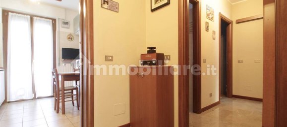 Apartamento de 2 dormitorios en Pioltello, Italy No. 74895 12