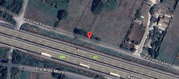 Apartamento de 4 dormitorios en Valmontone, Italy No. 101382 2