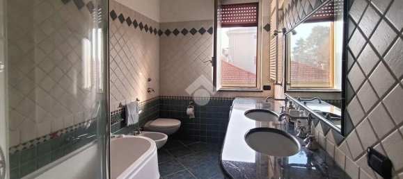 3غرفة شقة في Rho, Italy رقم 90761 8