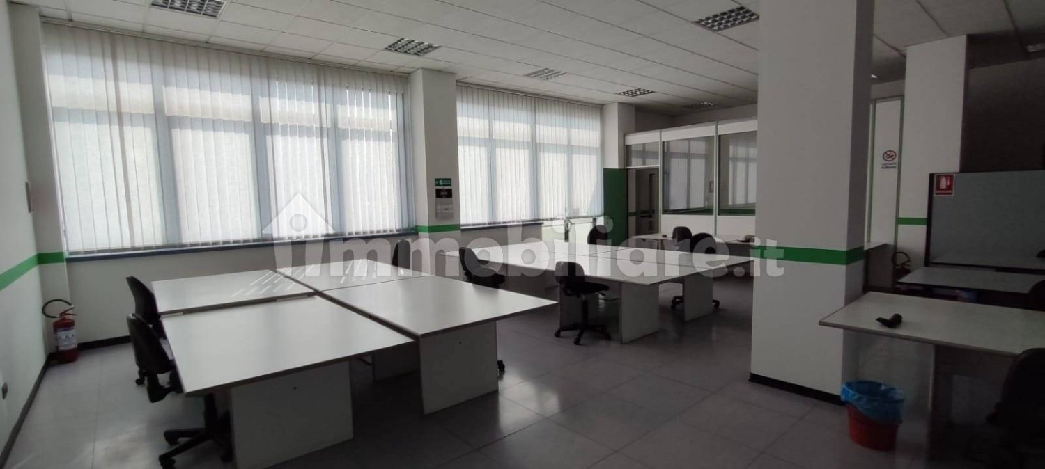 Büro in Moncalieri, Italy 180m², Nr. 167480
