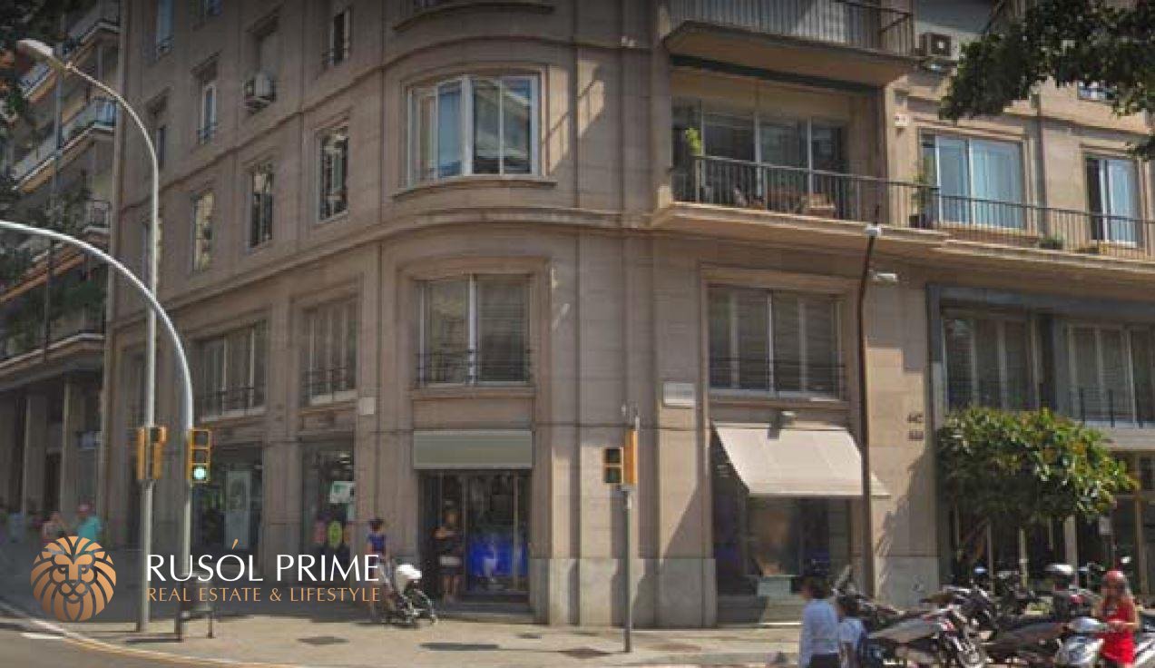 183m² Commercial property in Barcelona, Spain No. 334